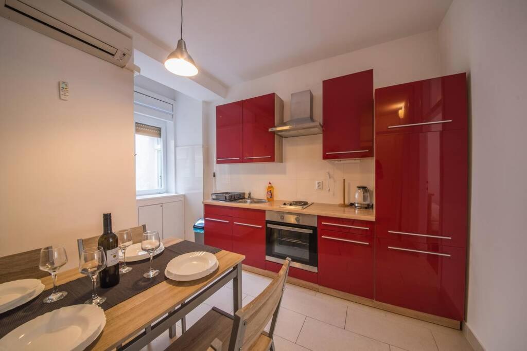 Aurora Apartment Zara Esterno foto